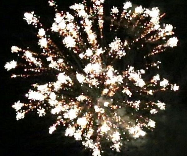 Салют "Снежный вальс"